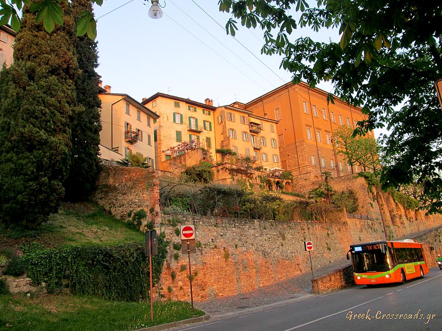 Bergamo Italy bus mura