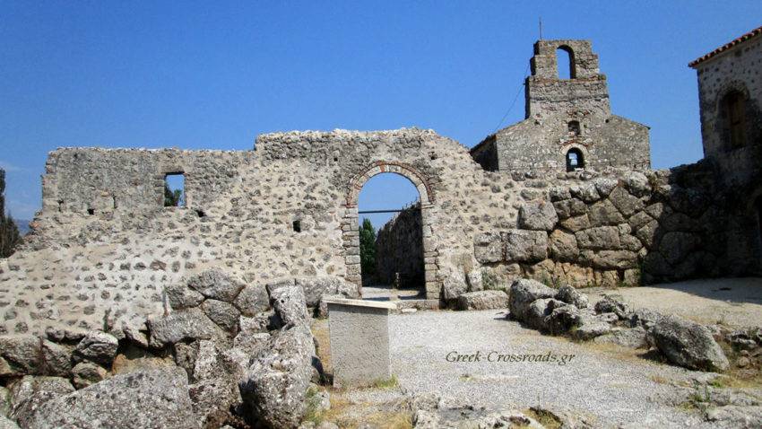 Νεκρομαντείο Αχέροντα: Οι αρχαίες πύλες του Άδη • Αρχαιότητες ...
